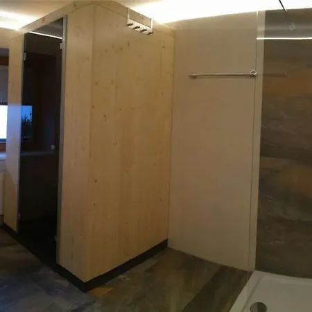 Ferienwohnung Galerie Kaiser Apartment Mayrhofen